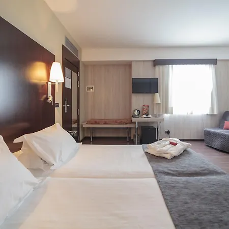 Salymar Hotel 4*